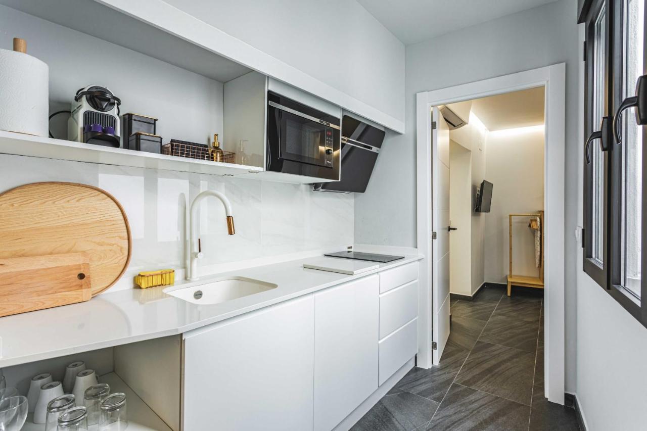 Apartamentos Caceres Central Suites エクステリア 写真